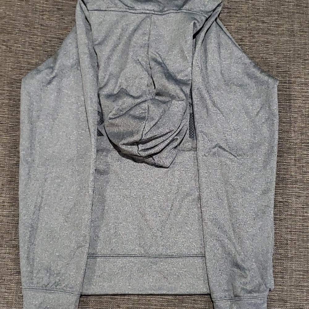 Men Reebok Sweater - Picture 2 of 4